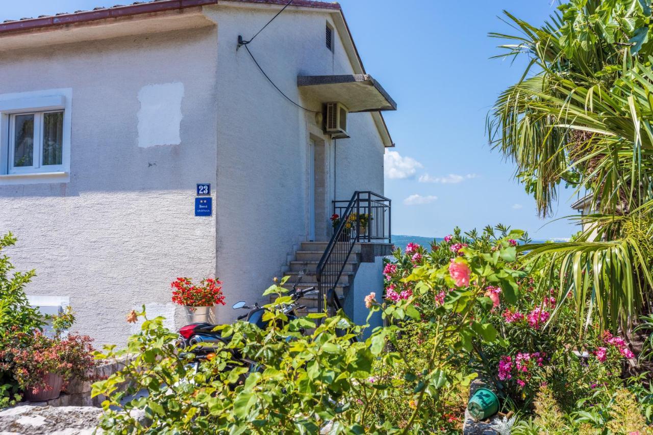 Apartman Dora Crikvenica Exterior photo
